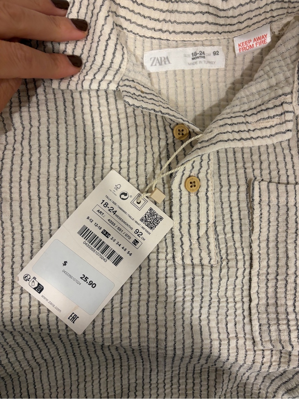 Zara Boys' Striped Button-Up Shirt in White and Navy short sleeve 18-24 months